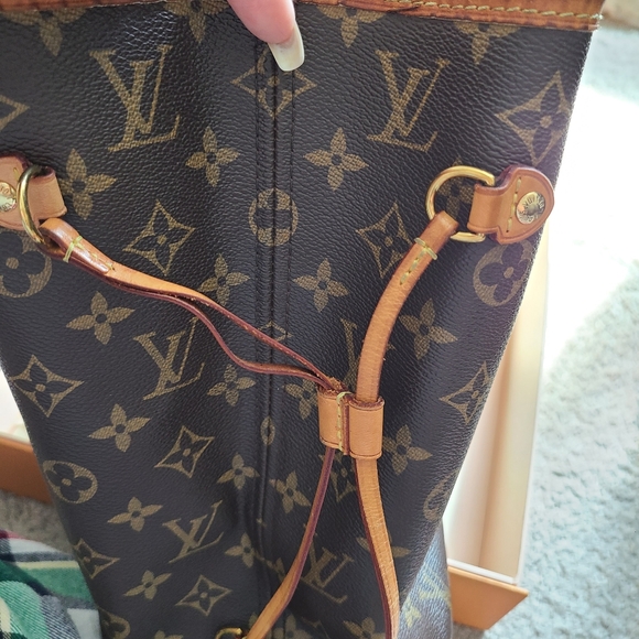 Authentic euc neverfull mm with box, dustbag, original receipt - Picture 10 of 16